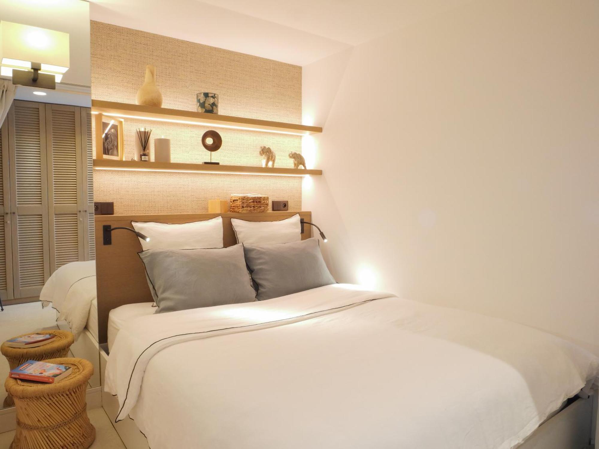 Beautiful With Panoramic Sea View Antibes